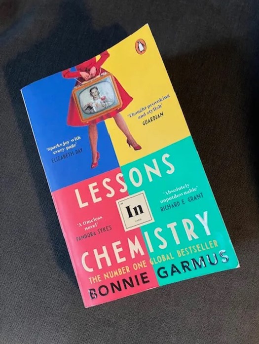 Lessons in Chemistry cover